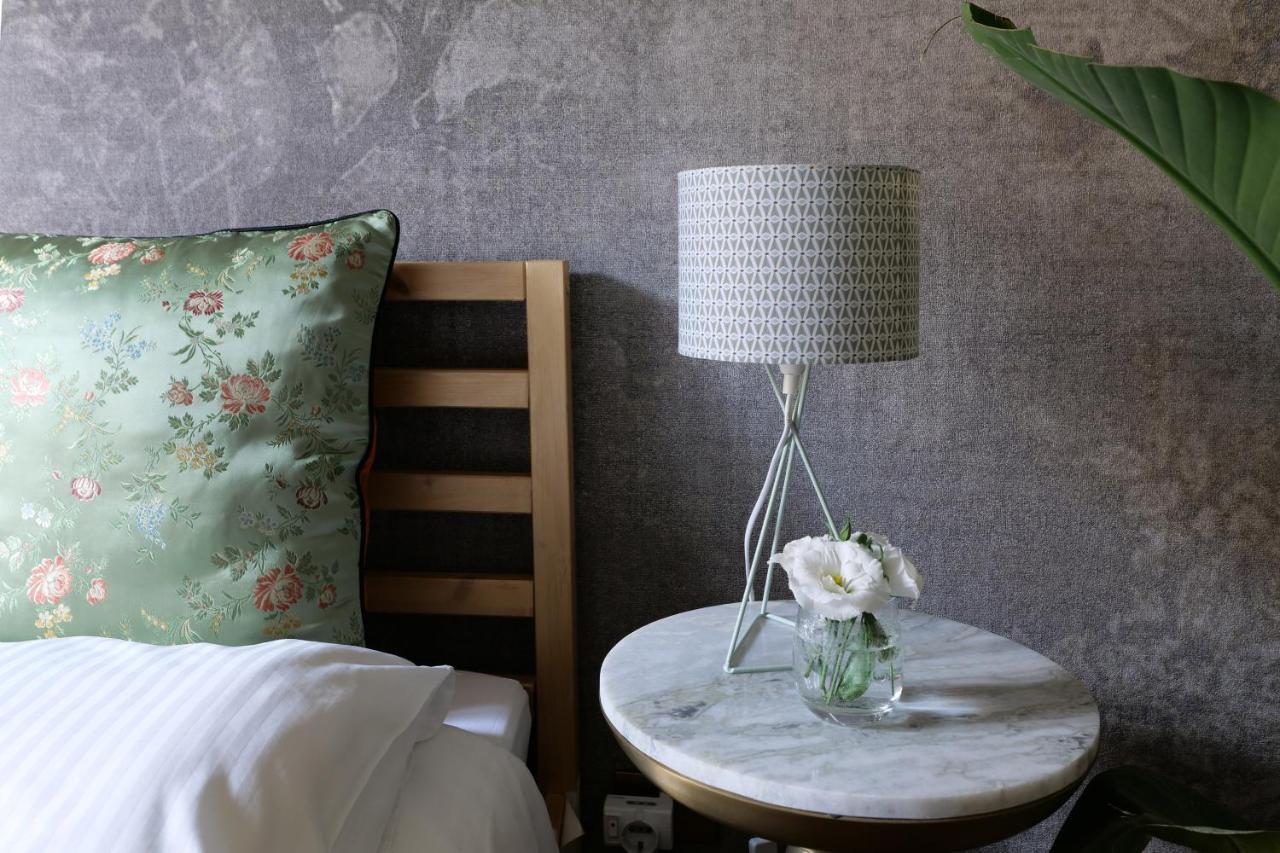 House Of Frames Bed & Breakfast มิลาน ภายนอก รูปภาพ
