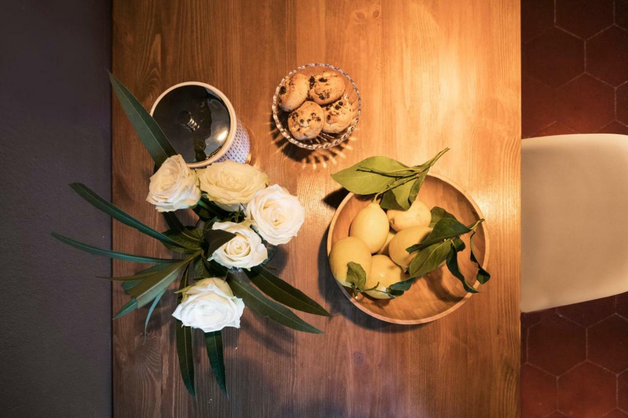 House Of Frames Bed & Breakfast มิลาน ภายนอก รูปภาพ